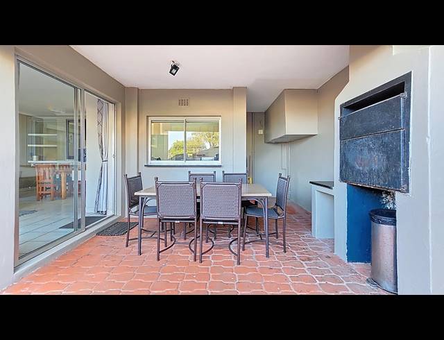2 BEDROOM APARTMENT FOR SALE IN SALT ROCK
